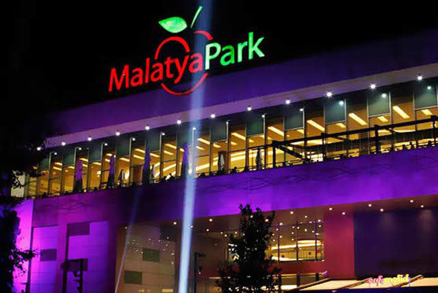 Malatya Park AVM’de Avşar Sinemaları Ağır Hasarlı